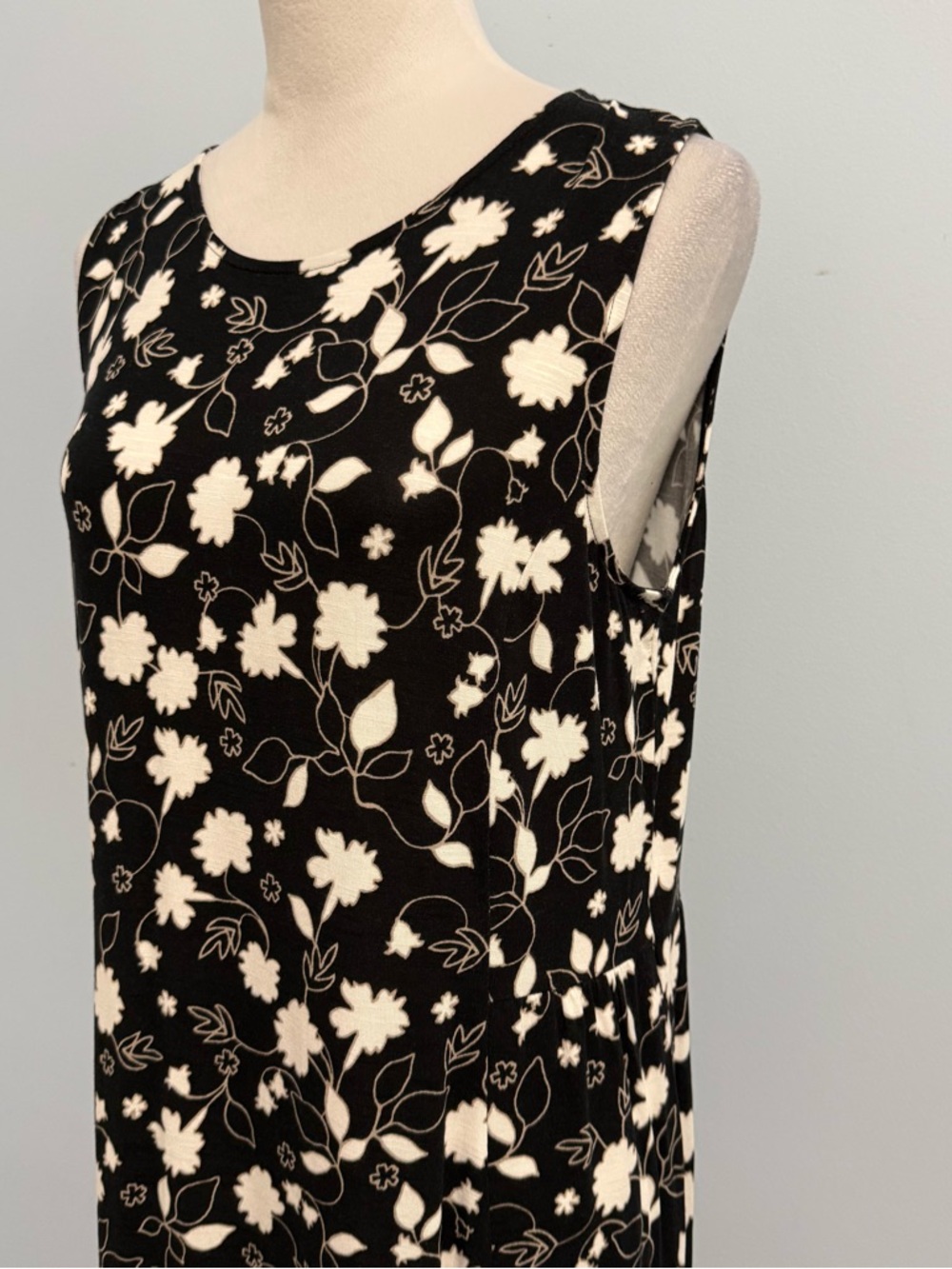 J.Jill Sleeveless Floral Maxi Dress Size M tall - Picture 3 of 9